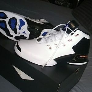NEW Jordan Retro 17